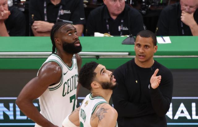 开云体育下载-离间计？基德：布朗是绿军最佳球员！塔图姆淡定回应