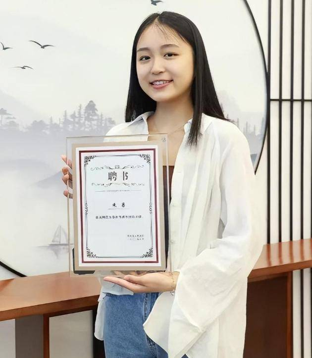 kaiyun-退还美国国籍，放弃百万年薪坚定回国！全美冠军：我只为中国战！|朱易|冬奥会|花样滑冰|米兰冬奥会|运动员_新浪体育_新浪新闻